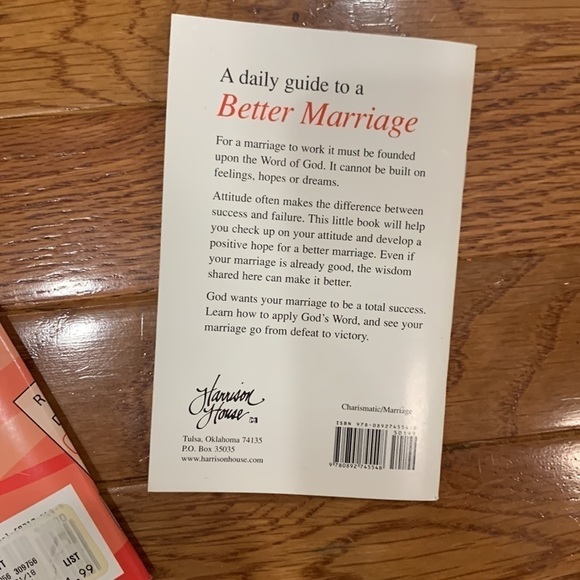 Word Searh & Daily guide Bible related (books) (read)(reading) - Picture 5 of 5